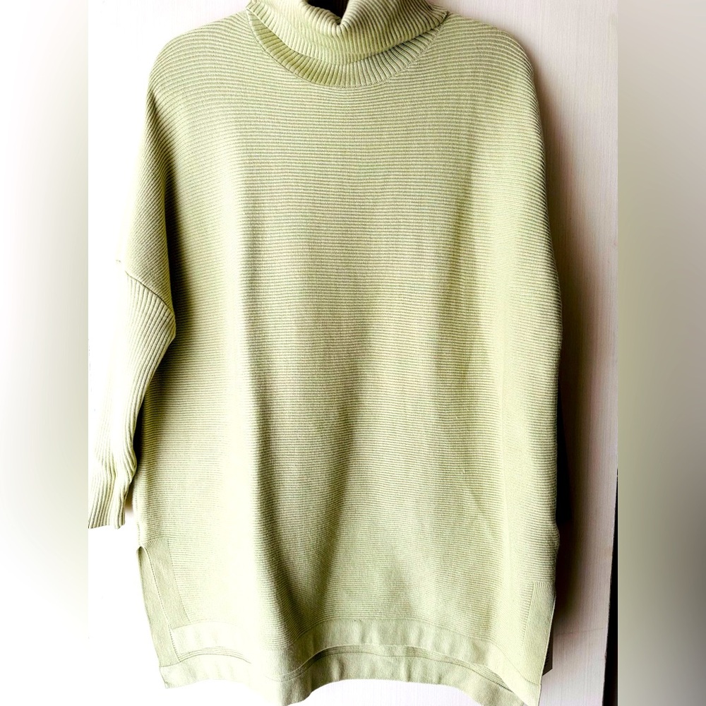 Lillusoey sage green sweater
